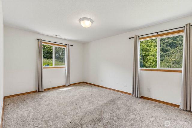 521 Bodine Rd, Kelso, WA 98626