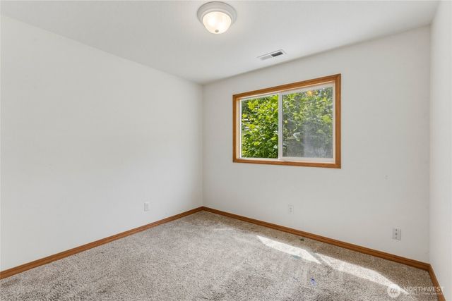 521 Bodine Rd, Kelso, WA 98626