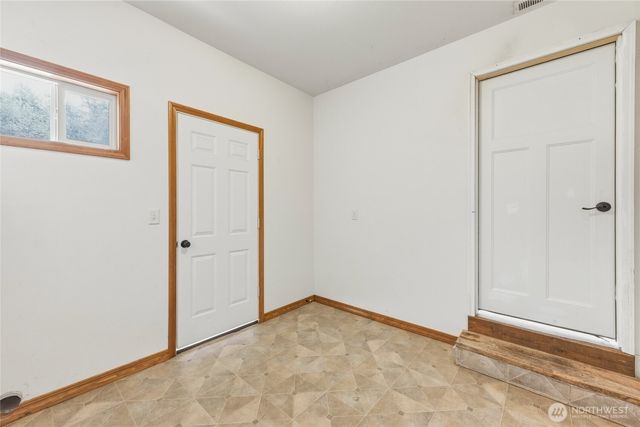 521 Bodine Rd, Kelso, WA 98626