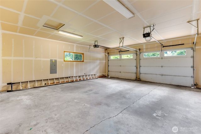 521 Bodine Rd, Kelso, WA 98626