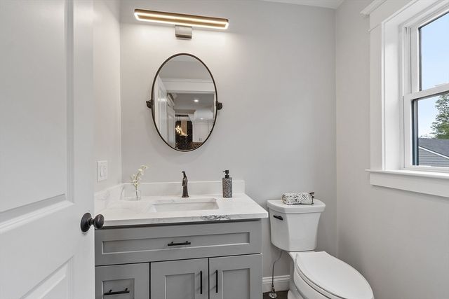 15-2 Park Street, North Reading, MA 01864