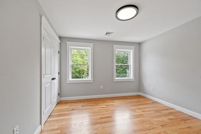 15-2 Park Street, North Reading, MA 01864