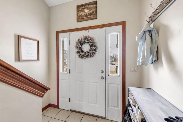 715 EDGE POINT COURT, De Pere, WI 54115