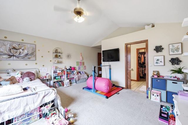 715 EDGE POINT COURT, De Pere, WI 54115
