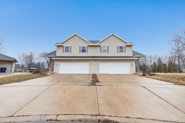 715 EDGE POINT COURT, De Pere, WI 54115