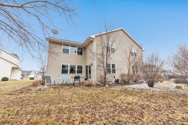 715 EDGE POINT COURT, De Pere, WI 54115