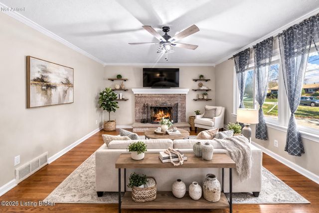 9020 Wooddale Dr, Louisville, KY 40272