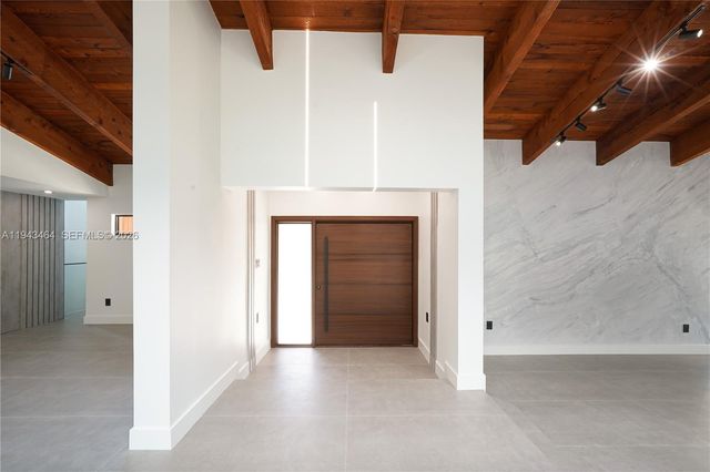 7765 SW 57th Ter, Miami, FL 33143