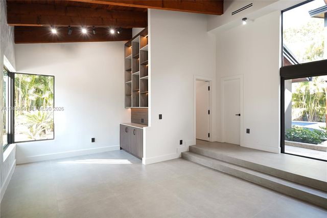 7765 SW 57th Ter, Miami, FL 33143