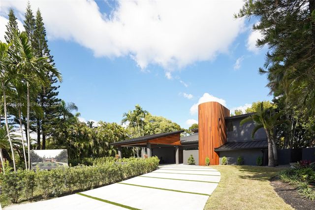 7765 SW 57th Ter, Miami, FL 33143