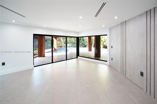 7765 SW 57th Ter, Miami, FL 33143