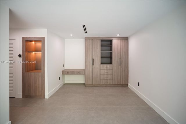 7765 SW 57th Ter, Miami, FL 33143