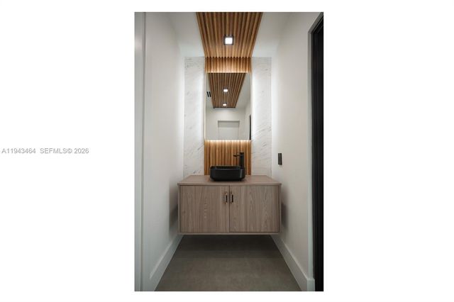 7765 SW 57th Ter, Miami, FL 33143