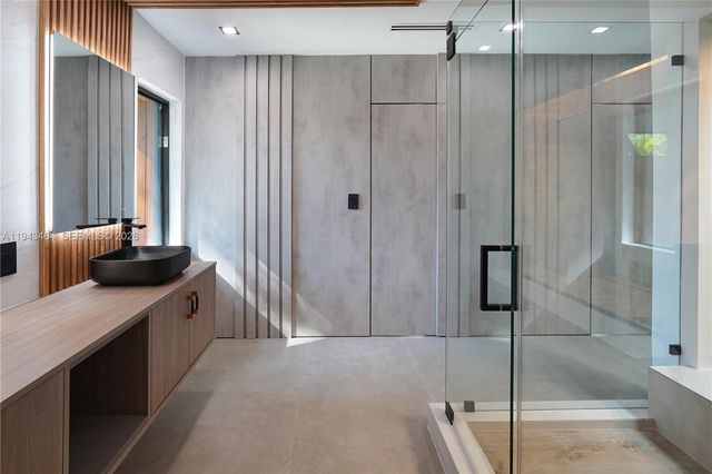 7765 SW 57th Ter, Miami, FL 33143