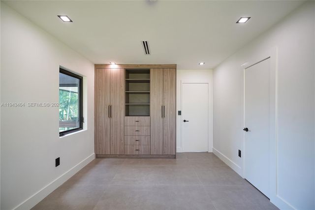 7765 SW 57th Ter, Miami, FL 33143