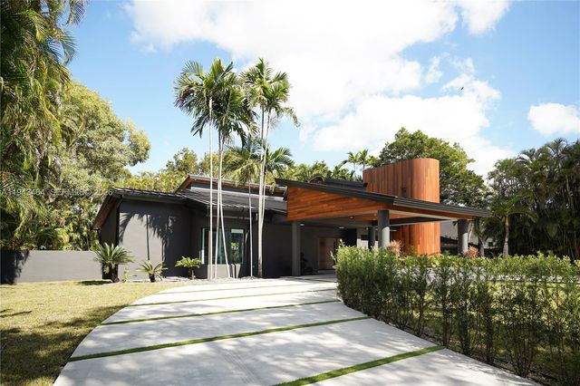 7765 SW 57th Ter, Miami, FL 33143