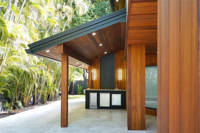 7765 SW 57th Ter, Miami, FL 33143