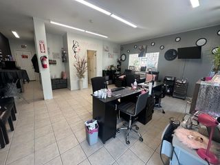 5657 W Fullerton Avenue, Chicago, IL 60639