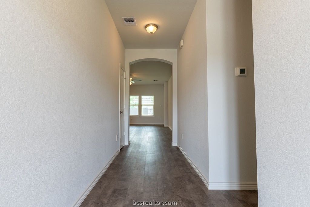 1947 Thorndyke Lane, Bryan, TX 77807 — photo 4