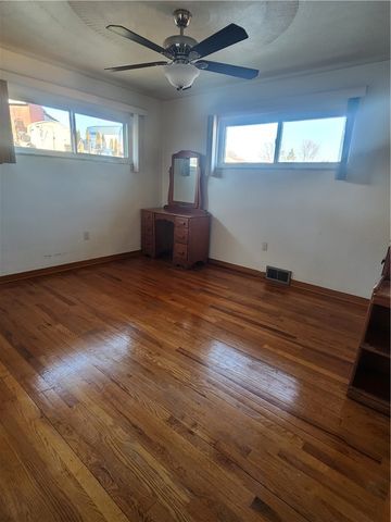 1586 Collier Ave, Heidelberg, PA 15106