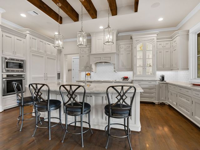 2939 Palomino Springs, Bandera, TX 78003