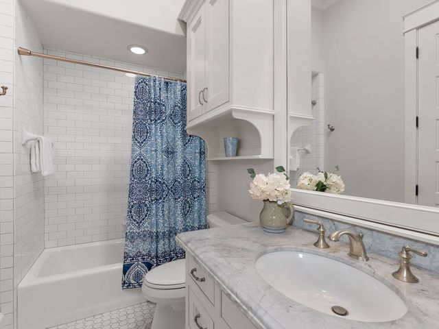 2939 Palomino Springs, Bandera, TX 78003