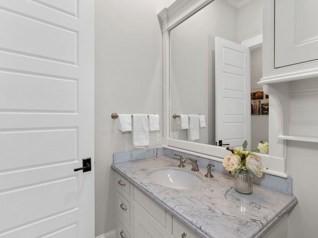 2939 Palomino Springs, Bandera, TX 78003