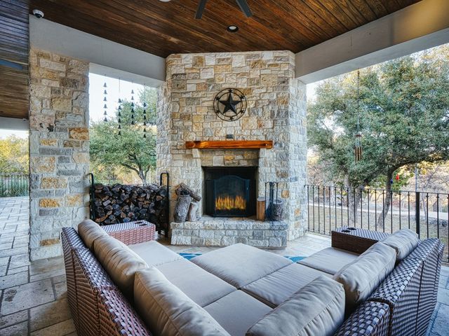 2939 Palomino Springs, Bandera, TX 78003