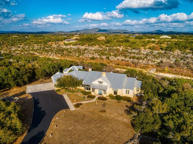 2939 Palomino Springs, Bandera, TX 78003