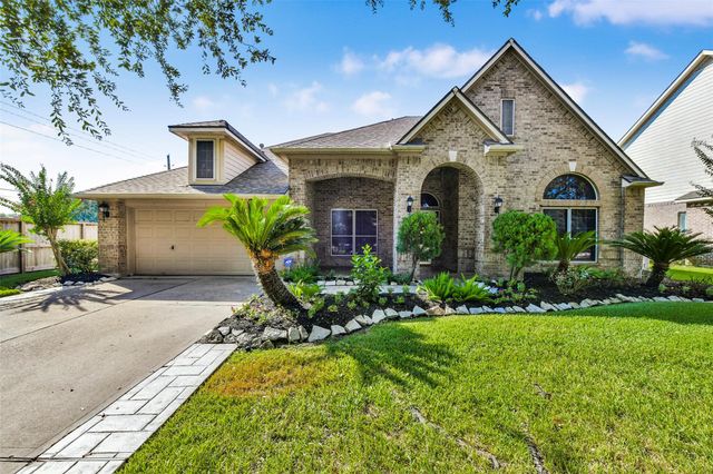 9902 Autumn Lake Trail, Pearland, TX 77584