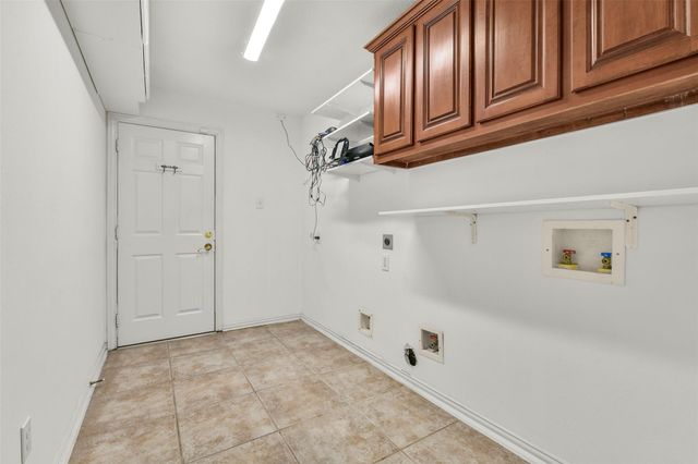 9902 Autumn Lake Trail, Pearland, TX 77584