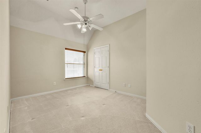 9902 Autumn Lake Trail, Pearland, TX 77584