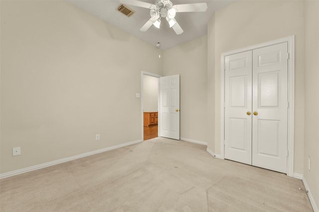 9902 Autumn Lake Trail, Pearland, TX 77584