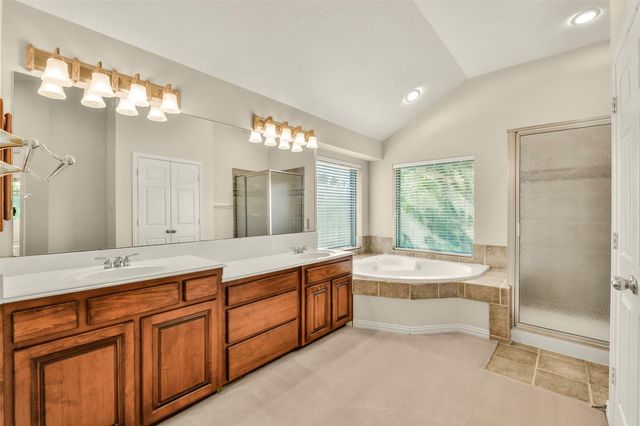 9902 Autumn Lake Trail, Pearland, TX 77584
