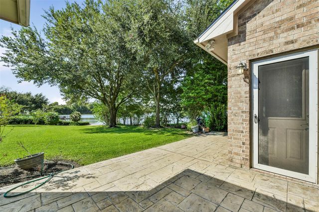 9902 Autumn Lake Trail, Pearland, TX 77584