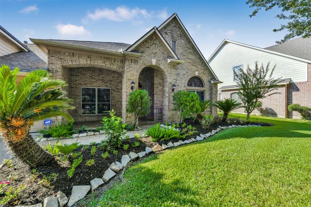 9902 Autumn Lake Trail, Pearland, TX 77584