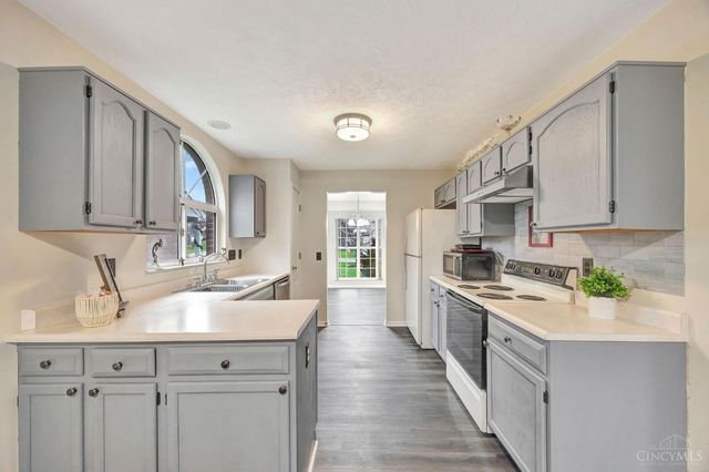 9160 Cobblechase Court, Colerain Twp, OH 45251