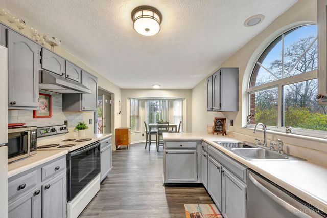 9160 Cobblechase Court, Colerain Twp, OH 45251