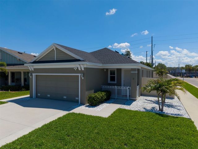 1461 N RIVER CIRCLE, Tarpon Springs, FL 34689