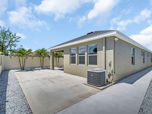 1461 N RIVER CIRCLE, Tarpon Springs, FL 34689