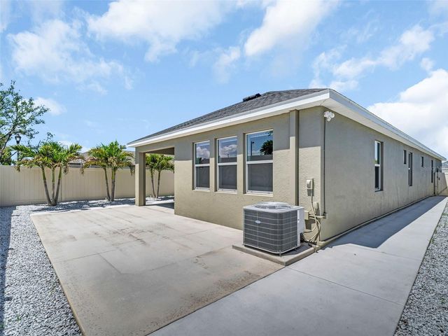 1461 N RIVER CIRCLE, Tarpon Springs, FL 34689