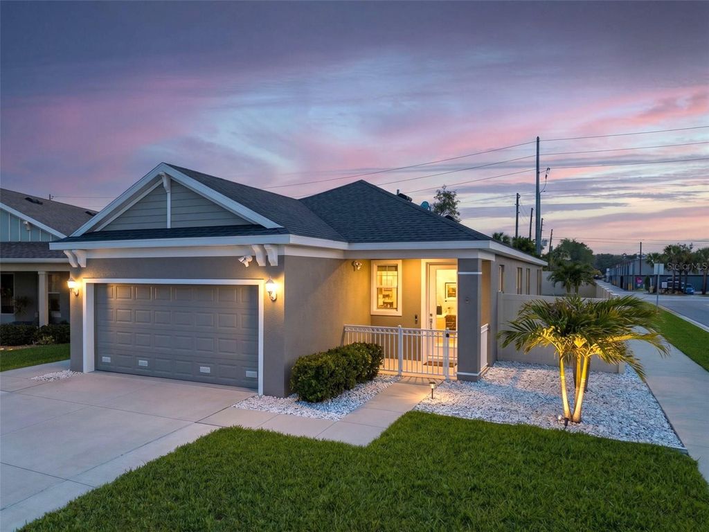 1461 N RIVER CIRCLE, Tarpon Springs, FL 34689