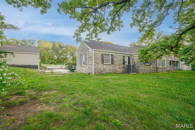 13600 County Road 7040, Rolla, MO 65401