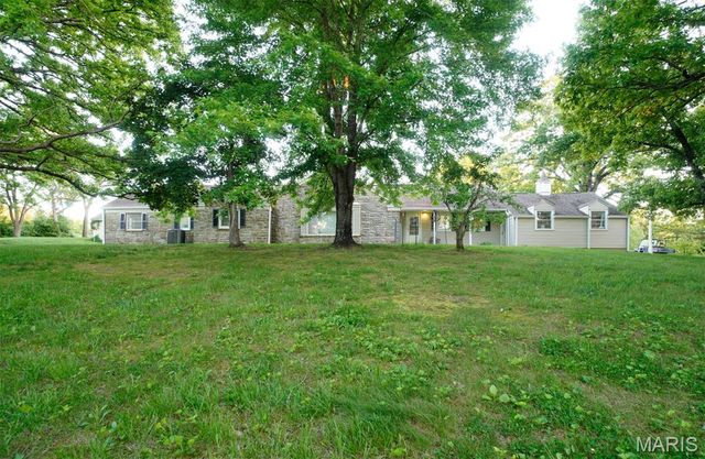 13600 County Road 7040, Rolla, MO 65401