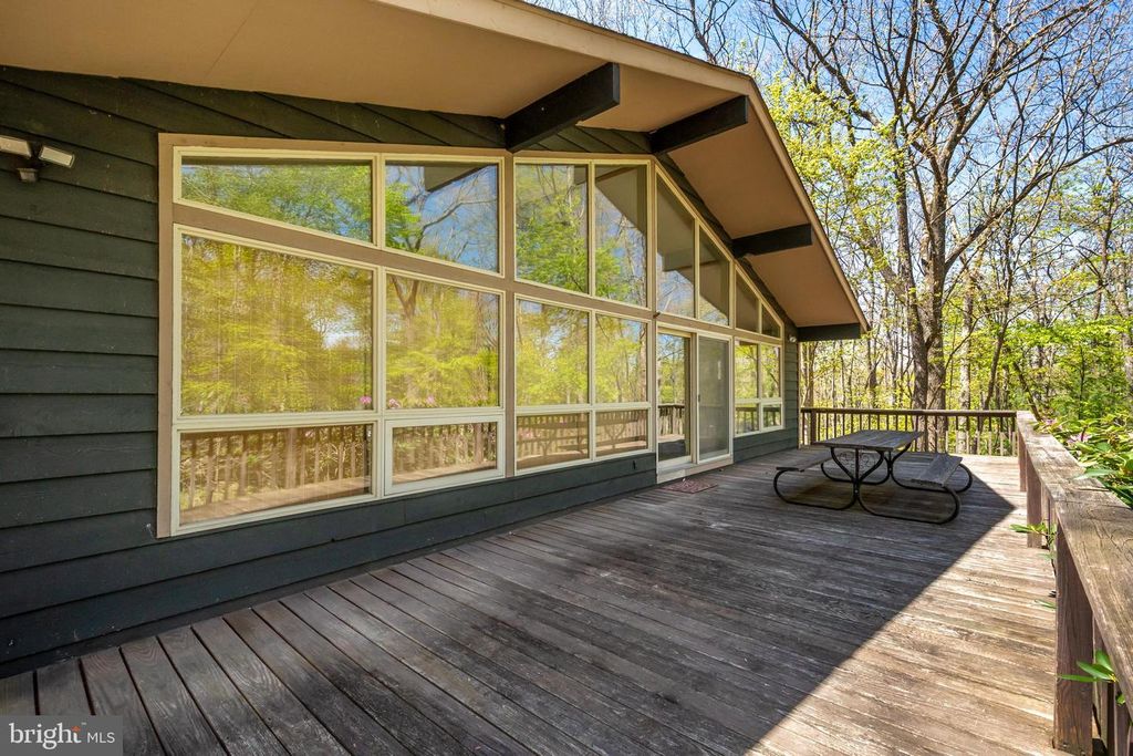 Image 17 of property listing at 365 RIDGE RD, Swanton, MD 21561