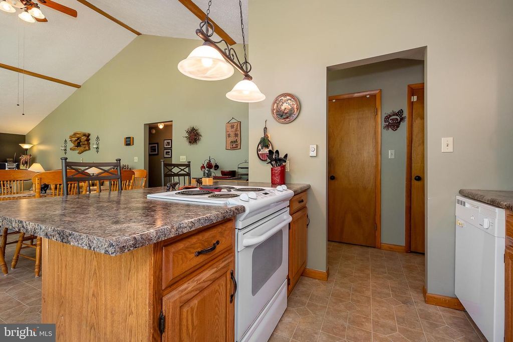 Image 25 of property listing at 365 RIDGE RD, Swanton, MD 21561