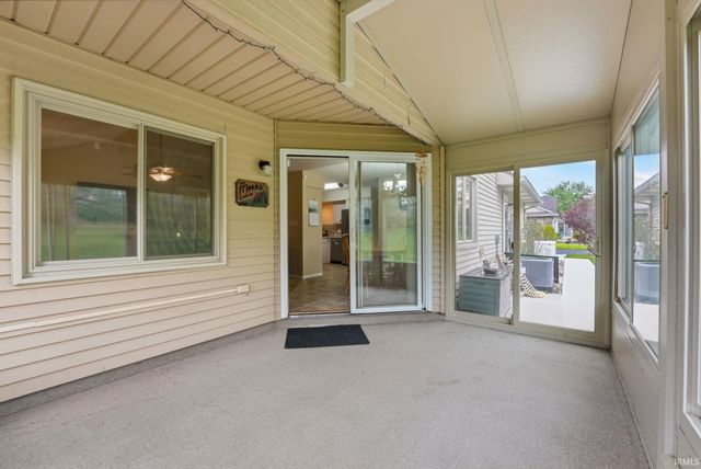 2931 Wood Knoll Lane, Fort Wayne, IN 46804