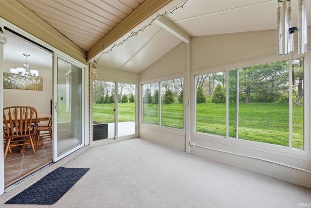 2931 Wood Knoll Lane, Fort Wayne, IN 46804