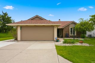 2931 Wood Knoll Lane, Fort Wayne, IN 46804