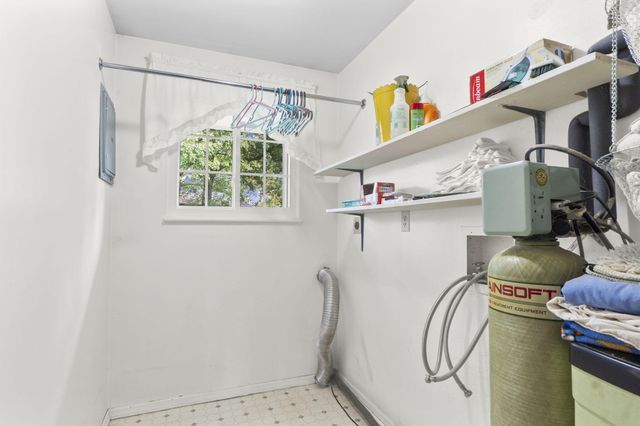 6605 Highbury Road 6605 Highbury Road, Huber Heights, OH 45424